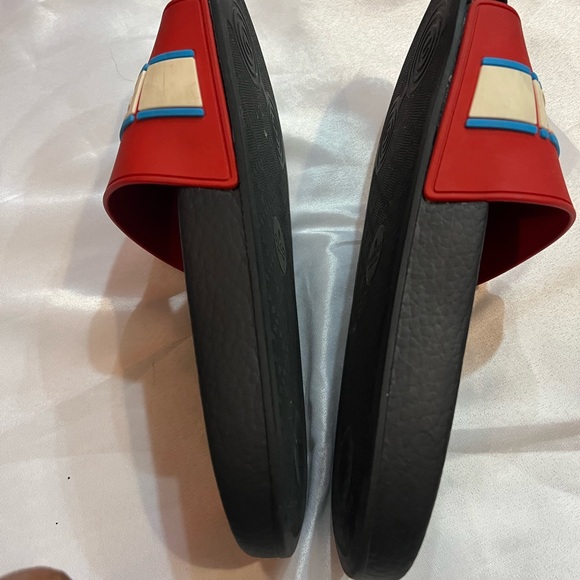 Gucci Slides…size 8.5 - Picture 4 of 6